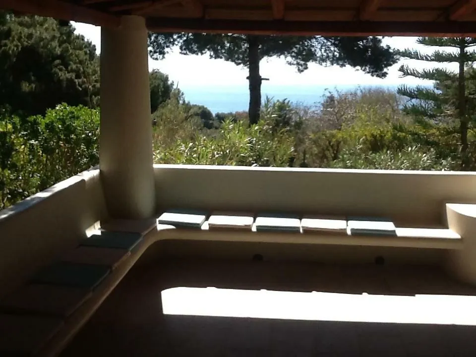 Villa Ustica Mari e Carlo Contrada Ogliastrello Isola di Ustica